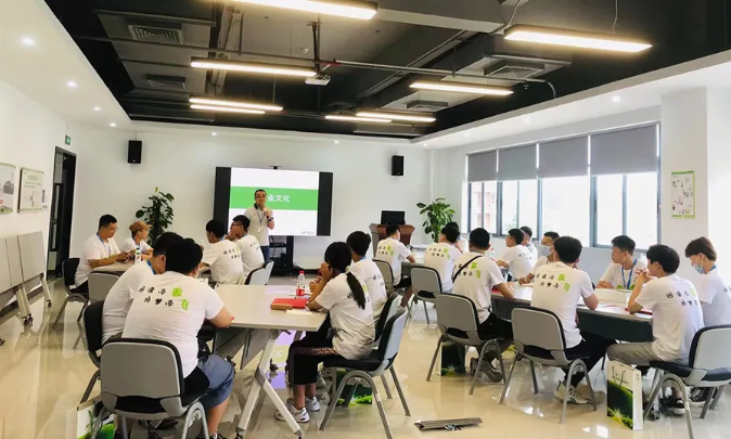 行而不輟,未來可期-加油，聚飛人！